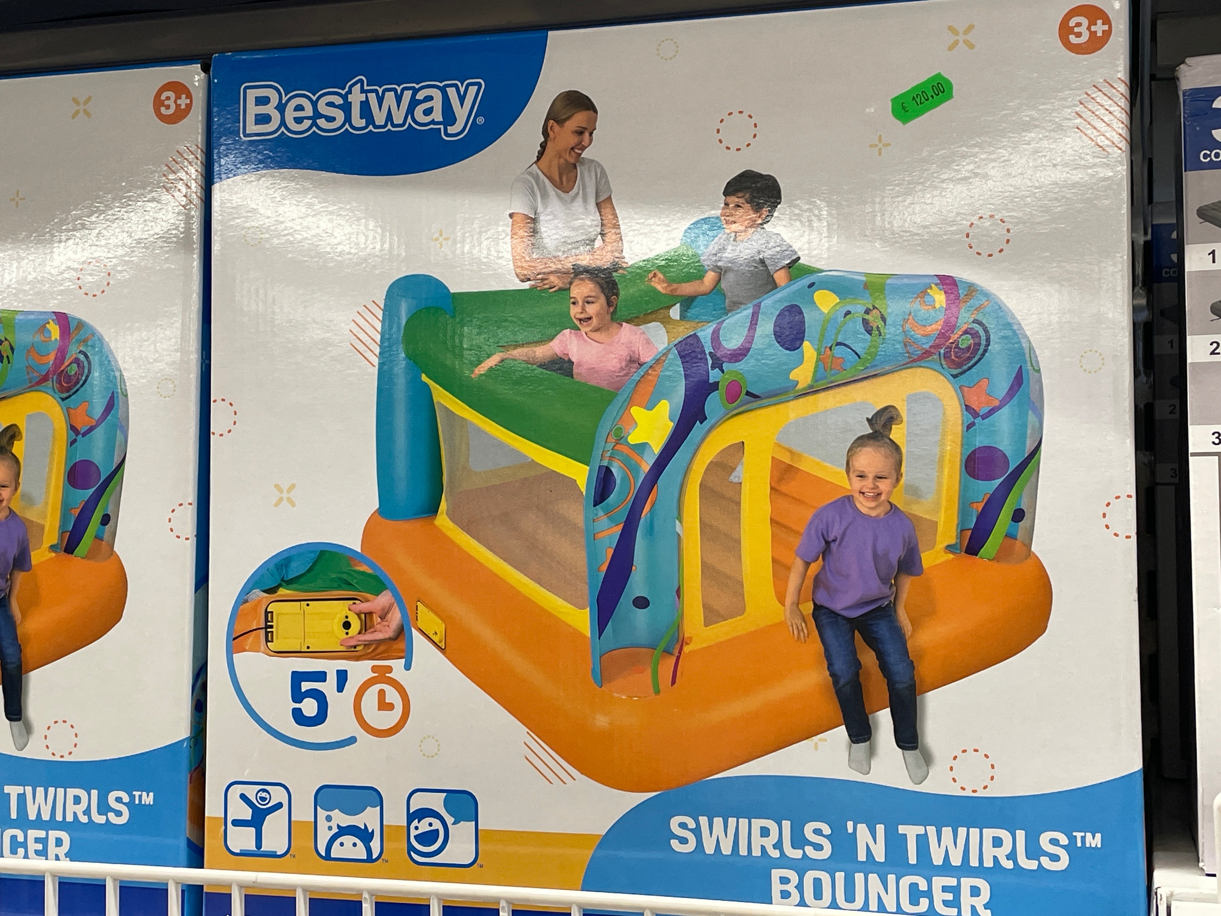 GONFIABILE SWIRLS ‘N TWIRLS BOUNCER